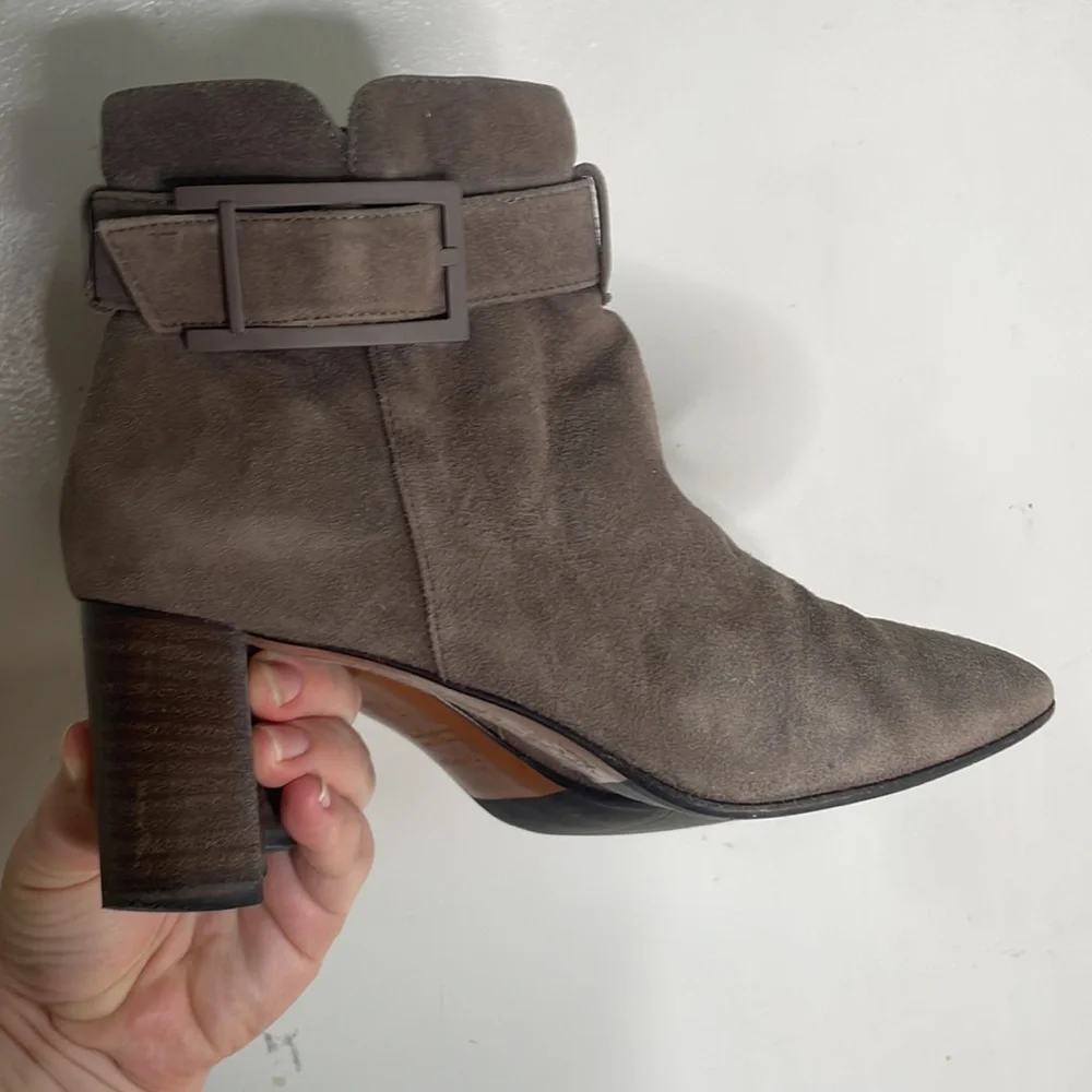 Aquatalia Vanie Weatherproof Ankle Boot in Taupe Size 7‎